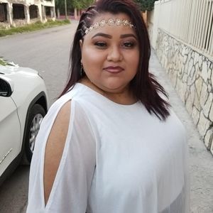 Meet your Posher, Mayra